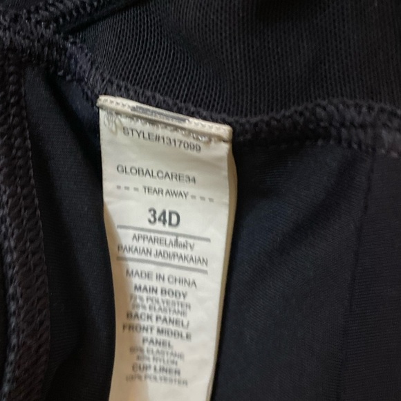 NWOT Under Armour Sports Bra - Picture 14 of 14